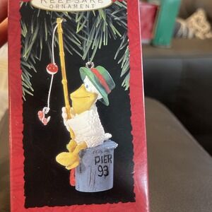 Hallmark Pelican Keepsake Ornament Fills the Bill Pelican fishing  1993